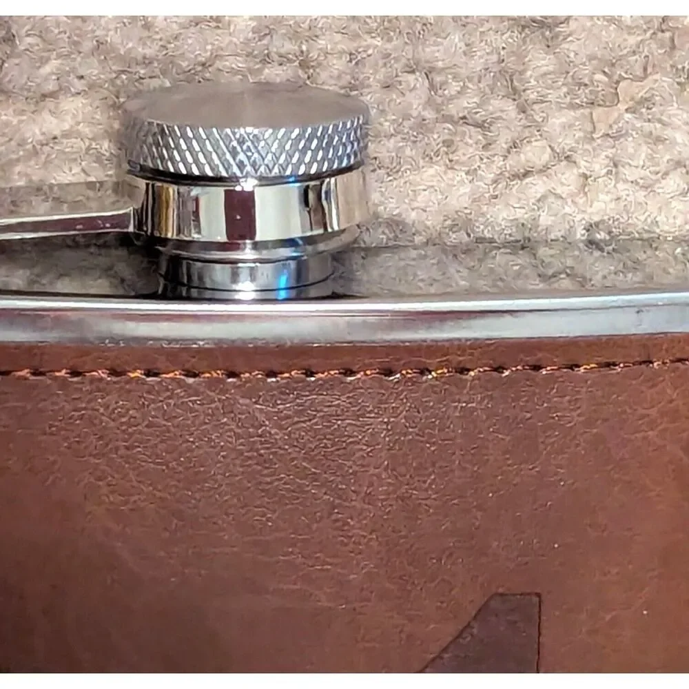 No. 1 Dad Drinking Flask Stainless Steel Faux Brown Leather Wrap 8 oz. Gift NEW